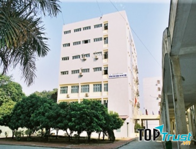 Trụ sở chính Trung tâm thông tin - thư viện Đại học Quốc gia Hà Nội