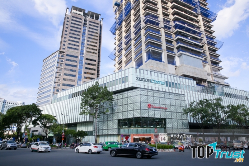 Trung tâm thương mại Saigon centre - Takashimaya