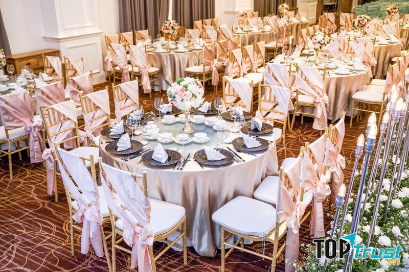 Trung tâm tiệc cưới hội nghị MerPerle Crystal Palace