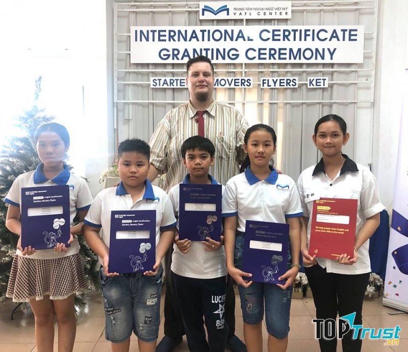 Trung tâm tiếng Anh Việt Mỹ