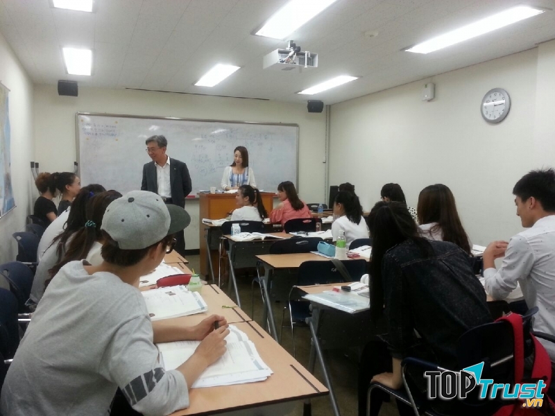 Một phần lớp học của Trung tâm tiếng Hàn Namseoul