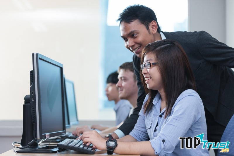 Trung tâm tin học trẻ