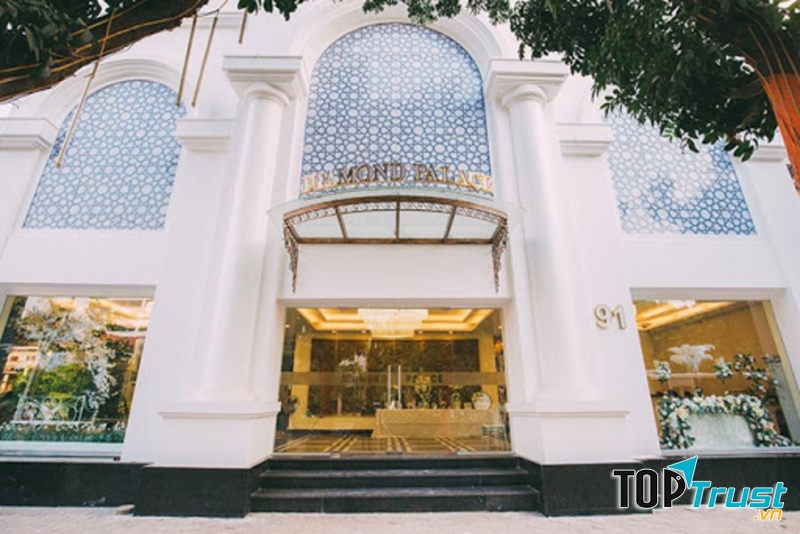 Trung tâm tổ chức Hội nghị sự kiện và Tiệc cưới Diamond Palace