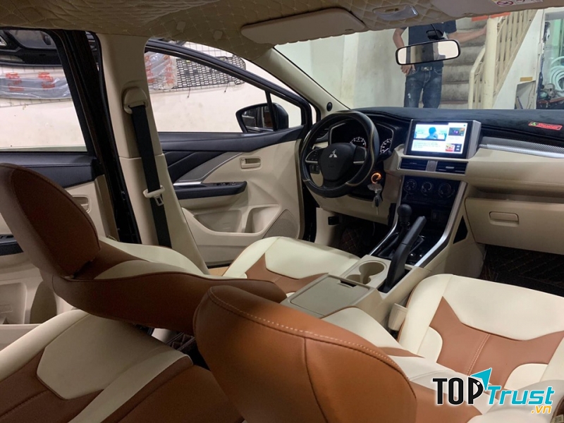 Những đường may tinh xảo góp phần tạo nên bộ ghế da xe hơi đẹp mắt và sang trọng