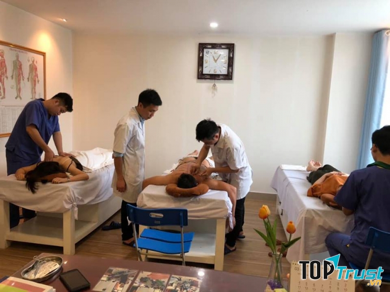 Trung Tâm Trị Liệu Phương Đông