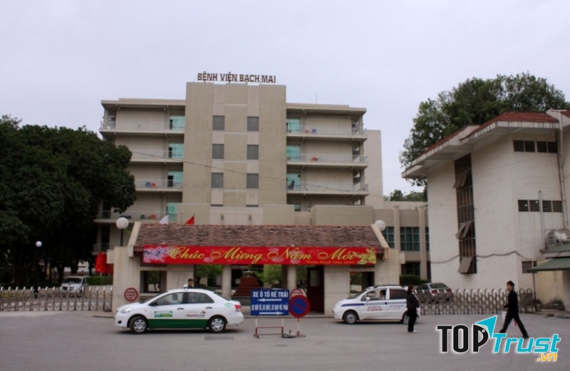 Trung tâm Y học hạt nhân và Ung bướu bệnh viện Bạch Mai