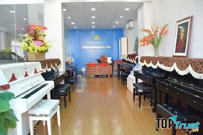 Trường âm nhạc Ánh Dương