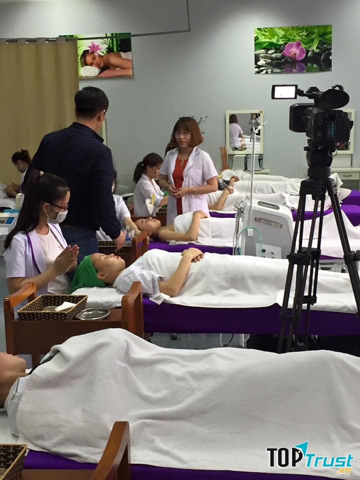 Trường Cao đẳng Nghề Công Nghệ Cao Hà Nội.