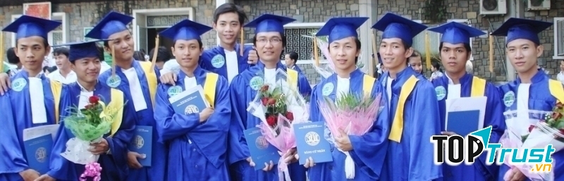 Trường Cao Đẳng Bách Khoa Việt Nam