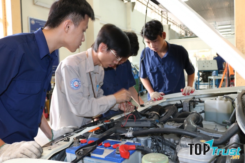 Trường Cao Đẳng Nghề Thành Phố Hồ Chí Minh