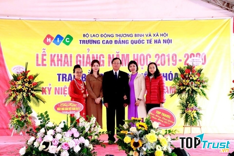 Trường cao đẳng quốc tế Hà Nội