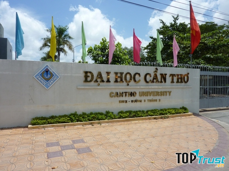 Trường Đại học Cần Thơ