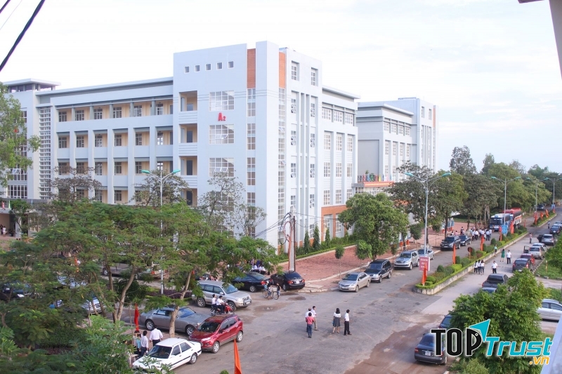 Trường đại học Công nghệ Giao thông vận tải ( nguồn internet)