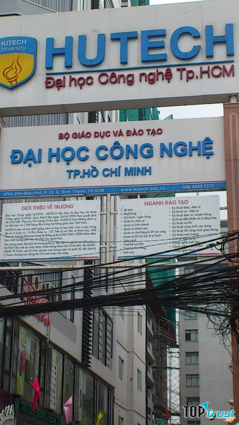 Trường Đại học Công nghệ thành phố Hồ Chí Minh ( nguồn internet)
