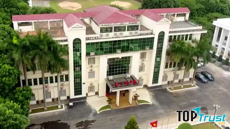 Trường Đại học Hà Nội