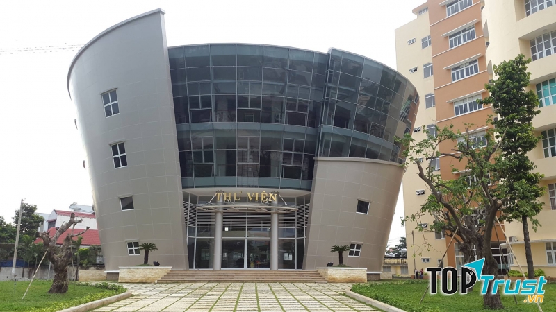 Trường Đại học Ngân hàng thành phố Hồ Chí Minh