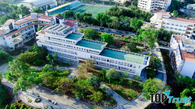 Trường Đại học Nha Trang (Nha Trang University - NTU)