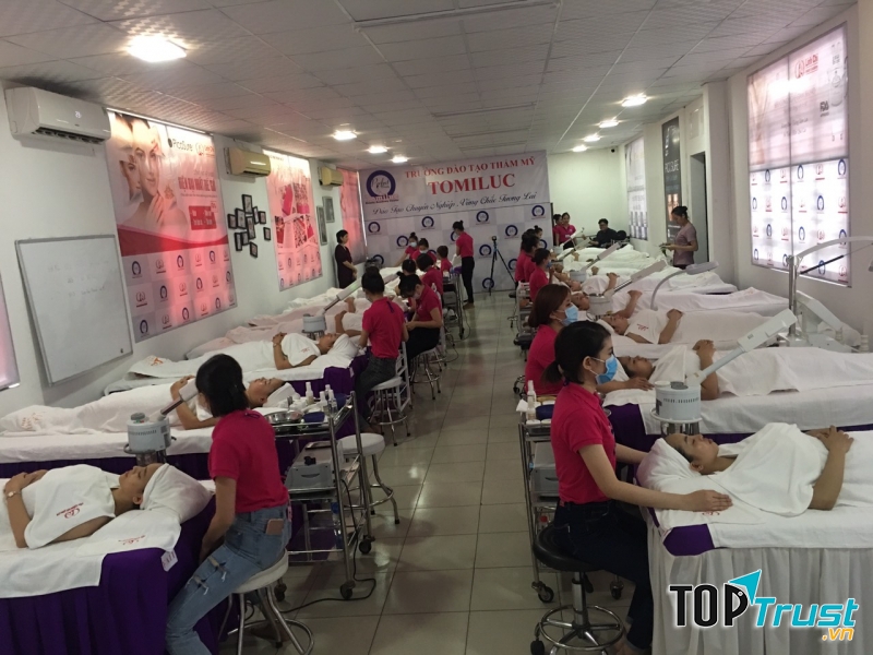 Trường đào tạo Thẩm Mỹ Tomiluc