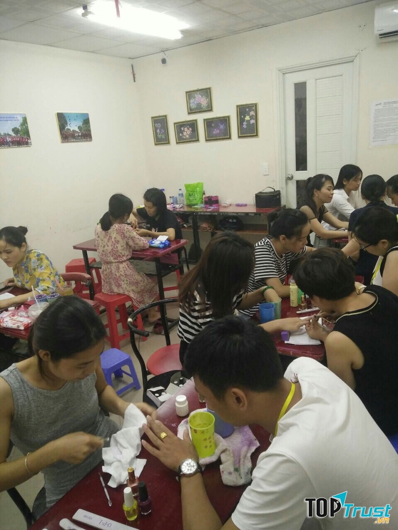Trường Đào tạo và dạy nghề Hand Việt