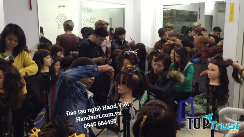 Trường Đào tạo và dạy nghề Hand Việt