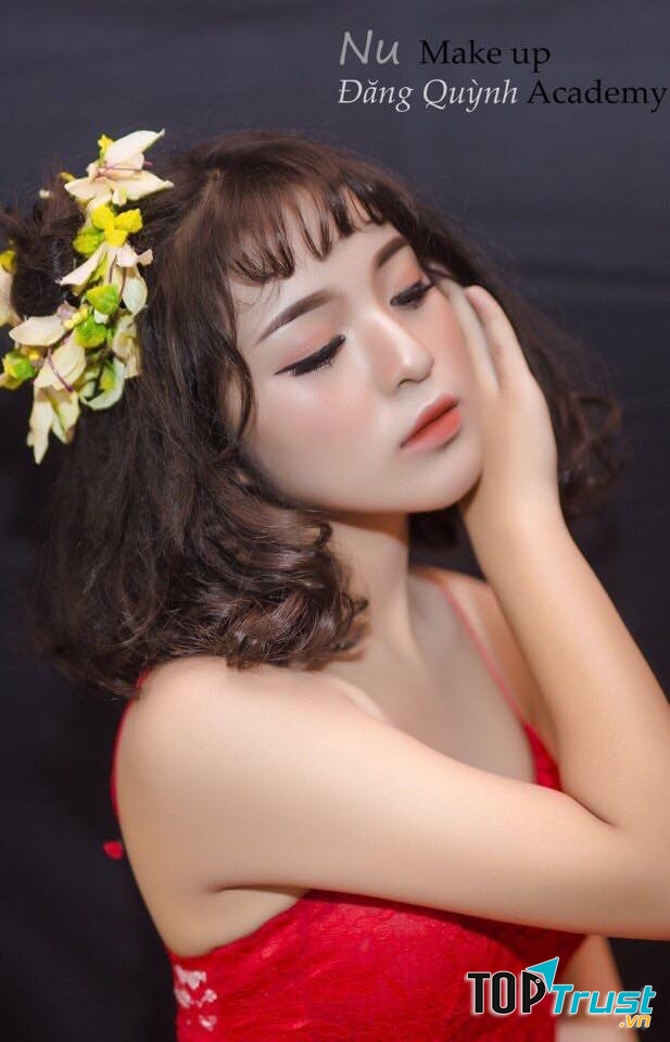 Trường dạy nghề trang điểm Đăng Quỳnh