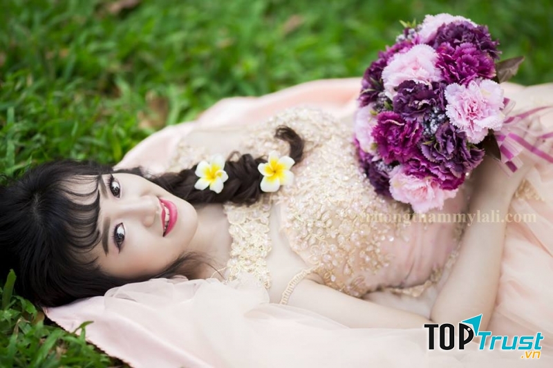 Bài thi của học viên lớp trang điểm tại trung tâm