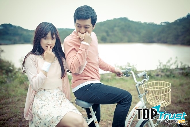 Hình ảnh đáng yêu của Nhã Phương và Trường Giang trong phim 49 ngày