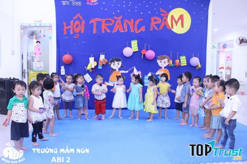 Hội trăng rằm ở Trường Mầm non Abi 2