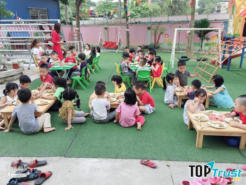 Bon Bee School