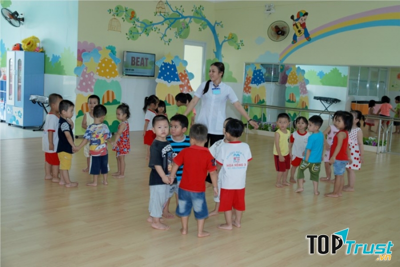 Trường mầm non Hoa Hồng