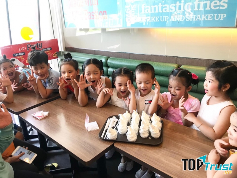 Trường Mầm Non Khai Trí sự dụng thực phẩm sạch – tươi ngon, có nguồn gốc xuất xứ và chứng nhận an toàn thực phẩm