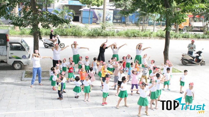 Trường Mầm non My First School