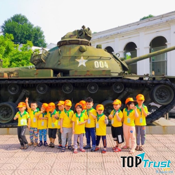 Trường mầm non Ngôi Sao Lấp Lánh