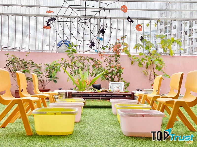 Trường Mầm non Rainbow Montessori Kindergarten - Minh Khai