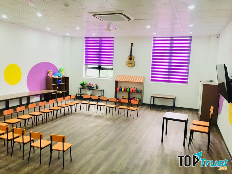 Cơ sở vật chất hiện đại, đáp ứng nhu cầu học tập, vui chơi của trẻ