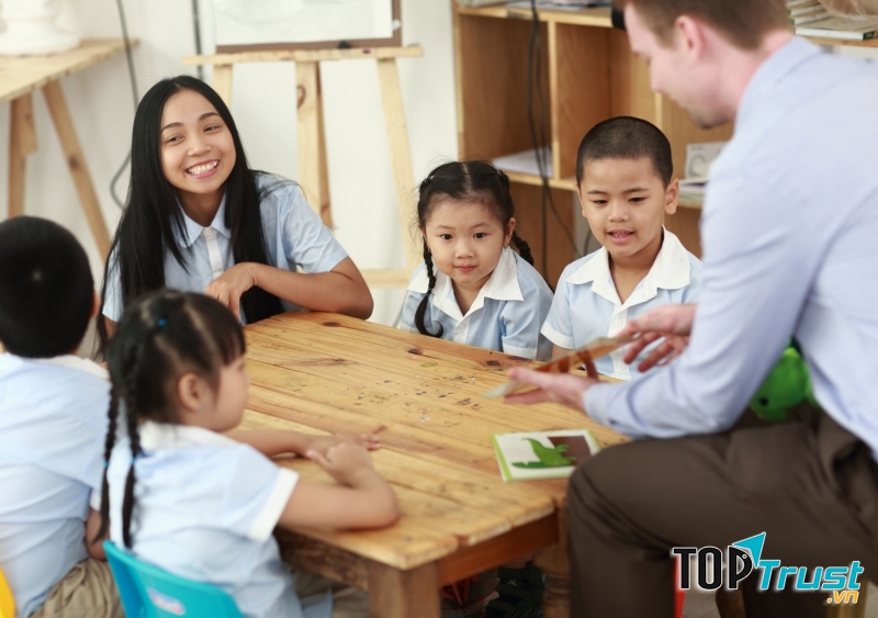 Môi trường cho trẻ học tiếng Anh tốt nhất.