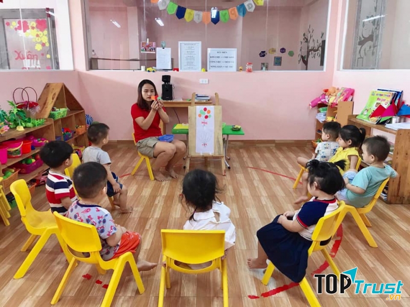 Tiết học của các bé tại Mầm non song ngữ Vườn Xuân