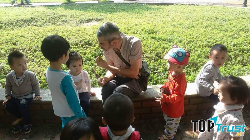 Trẻ được tham gia các hoạt động khám phá thế giới xung quanh
