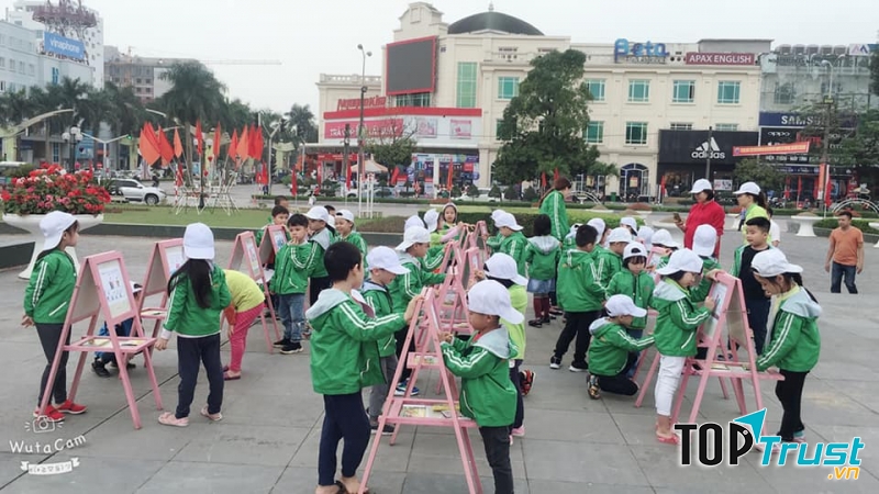 Các bé được tham gia hoạt động ngoại khóa vui nhộn