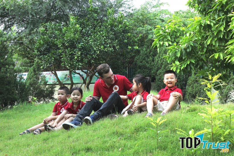 Trường mầm non tư thục Hoa Sữa