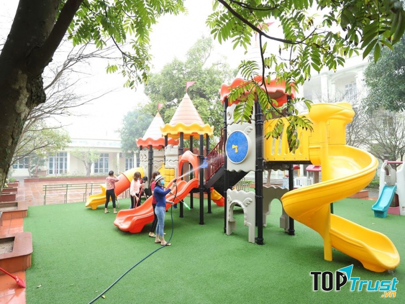 Trường mầm non tư thục Hoa Sữa