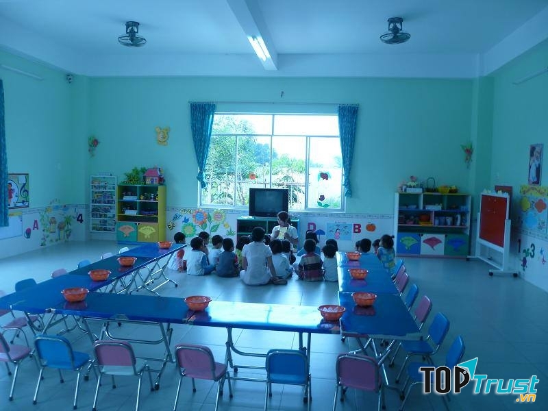 Trường Mầm non Tuổi Thơ