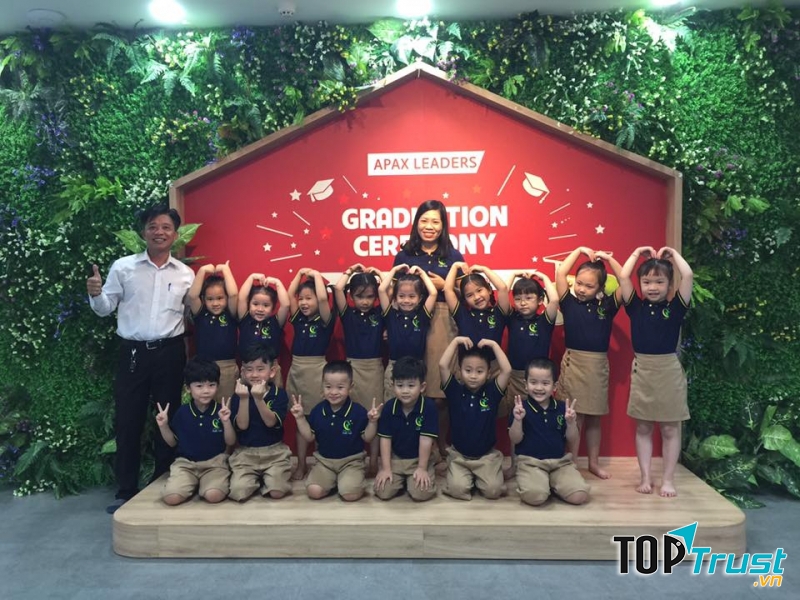 Học tiếng Anh tại trường