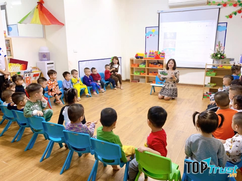 Trường mầm non song ngữ Happy School