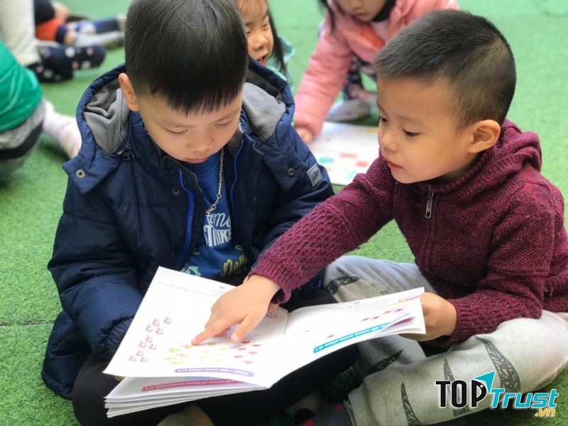 Trường mầm non Vàng Anh