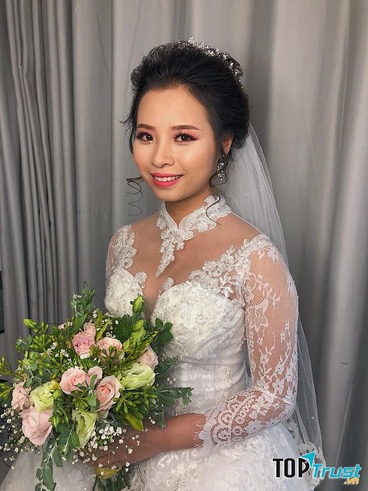 Truong Nguyen make up