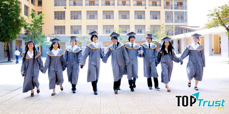 Lễ tốt nghiệp tại trường quốc tế Singapore.