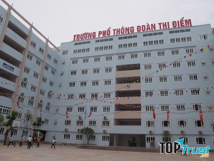 Trường phổ thông Đoàn Thị Điểm