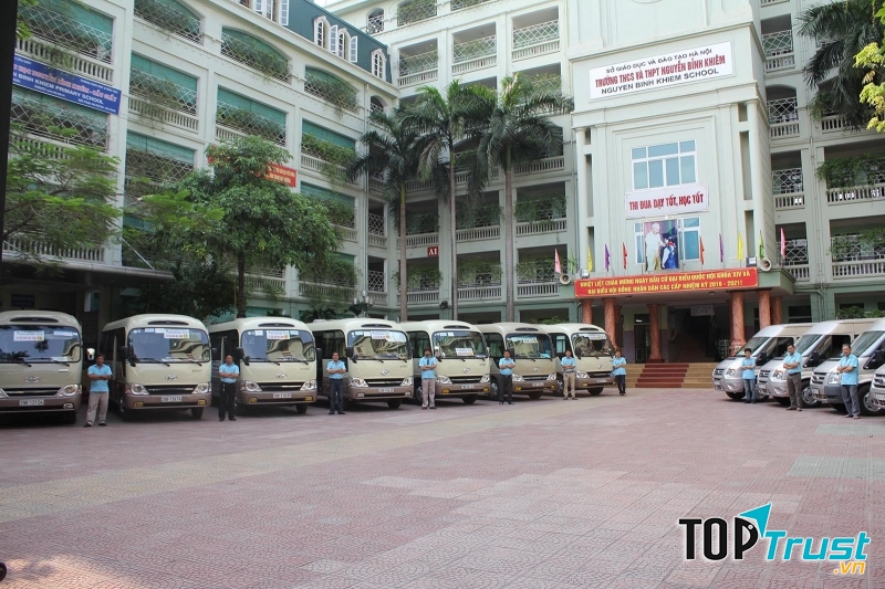 Trường THPT dân lập Nguyễn Bỉnh Khiêm