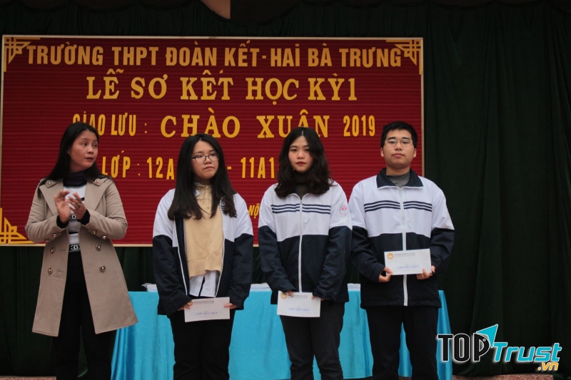 Học sinh được khen thưởng